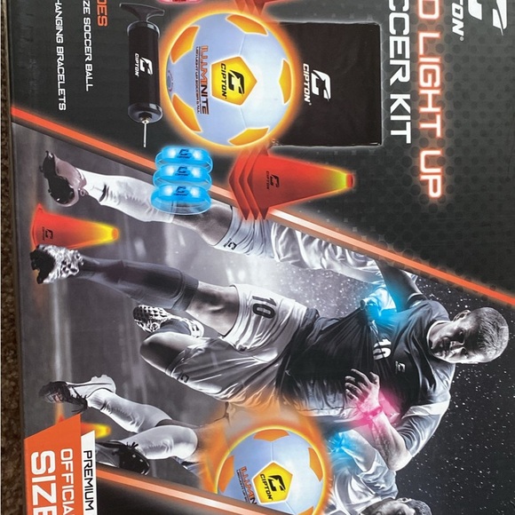 Cipton LED Light Up Soccer Kit - Picture 2 of 3